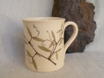 Keramiktasse "Wiesenplatterbse"